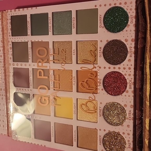 Go Pro Palette Vol. 2 - Gold and Brown Eyeshadow - Picture 2 of 2